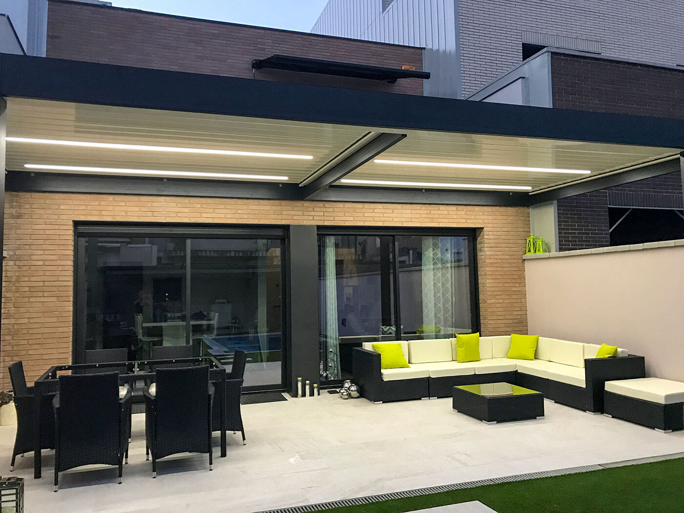 Pérgolas bioclimáticas